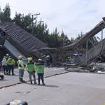 El próximo martes, el piloto que conducía el tráiler que derribo la pasarela en la calzada Aguilar Batres, podría conocer la multa por el hecho de tránsito. Foto La Hora: Fabricio Alonzo