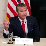 Foto de archivo del secretario de Guerra, Pete Hegseth. Foto: La Hora: EFE//WILL OLIVER