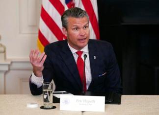 Foto de archivo del secretario de Guerra, Pete Hegseth. Foto: La Hora: EFE//WILL OLIVER