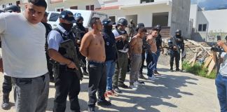 Los dos pandilleros recapturados en Huehuetenango tras su fuga de Fraijanes II, fueron trasladados al Preventivo de la zona 18. Foto La Hora: PNC