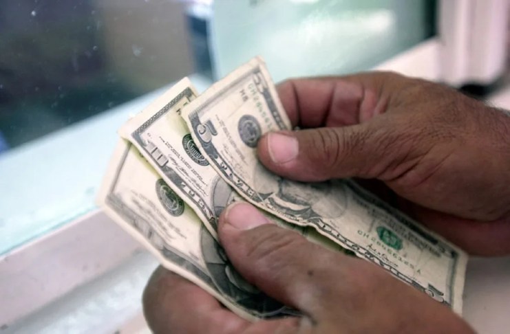 Las remesas familiares desde Estados Unidos a Guatemala subió un 19,8% entre enero y septiembre de 2025.