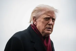 Fox News: Trump dio un ultimátum a Maduro para abandonar el país antes de declarar el cierre del espacio aéreo venezolano