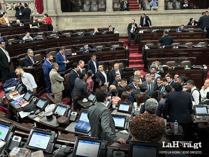 Empresarios demandan transparencia a los alcaldes, diputados y organismo Ejecutivo por el presupuesto general. Foto: La Hora