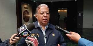 Plan de movilidad de Emetra presenta a dueños de buses extraurbanos regulación de transporte pirata.