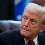 Presidente de EE.UU., Donald Trump, en la oficina Oval de la Casa Blanca. Foto La Hora: EFE