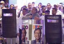 Gustavo Petro es sancionado por autoridad electoral tras violar topes de financiación Gustavo Petro