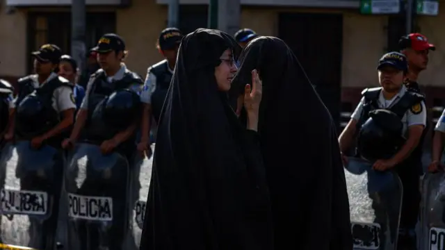 8e102760-c92d-11f0-a6fa-73752061276d.jpg Guatemala aún espera información de supuestos menores rescatados en Colombia de la secta Lev Tahor.