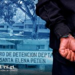 De acuerdo a analistas, la construcción de cárceles debe de realizarse fuera de zonas pobladas por riesgos para los vecinos. Diseño La Hora: Alejandro Ramírez