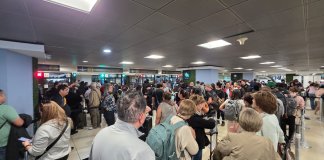 Aumento en el flujo de pasajeros en el Aeropuerto La Aurora. Foto La Hora: DGAC.