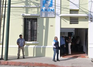 La sede de la ANAM fue inaugurada este jueves con la participación de unos 200 alcaldes de varios departamentos. Foto La Hora: Fabricio Alonzo