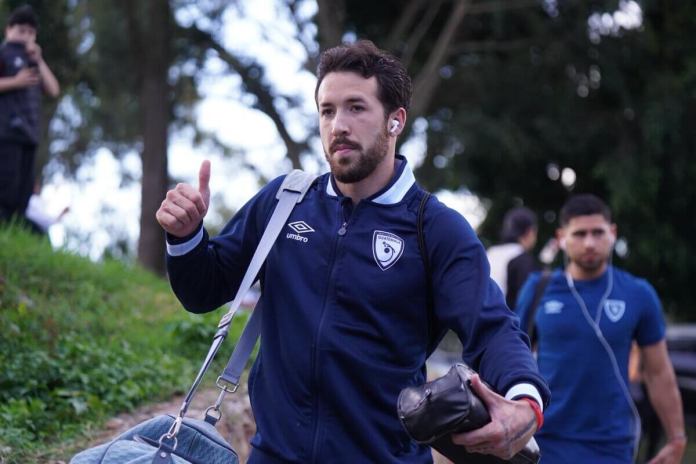 Aarón Herrera, a pesar de que Guatemala no logró clasificarse al Mundial 2026, confirmó su continuidad con la Selección Nacional.