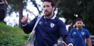 Aarón Herrera, a pesar de que Guatemala no logró clasificarse al Mundial 2026, confirmó su continuidad con la Selección Nacional.