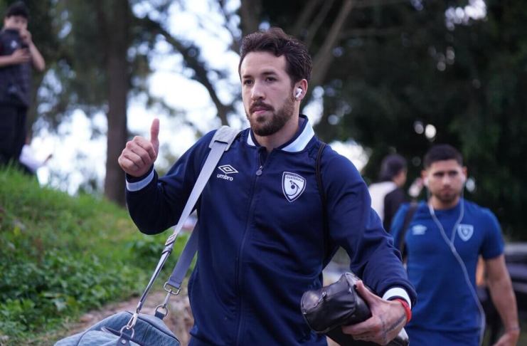 Aarón Herrera, a pesar de que Guatemala no logró clasificarse al Mundial 2026, confirmó su continuidad con la Selección Nacional.