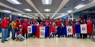 Aficionados Super Chivos llegando a Costa Rica. Foto La Hora: Xelajú MC
