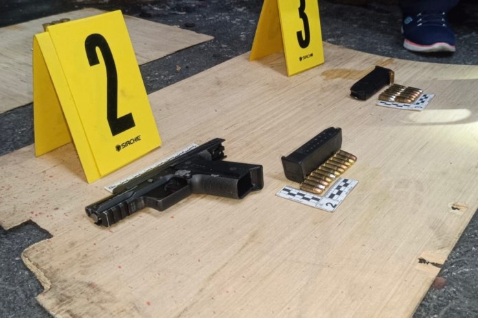 Desmantelan punto de distribución de drogas en zona 6: intentaban ocultar armas en un tinaco