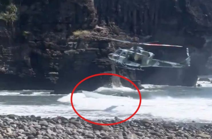 Así fue la persecución del guatemalteco que intento huir en una lancha. Foto La Hora: Captura de Pantalla.