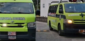 Ambulancias de Bomberos Municipales. Foto La Hora: CBM
