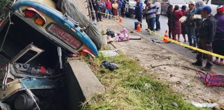 Accidente de tránsito colectivo donde se ve involucrado un bus de transporte extraurbano en el km 107 ruta interamericana Foto: ASONBOMD GUATEMALA