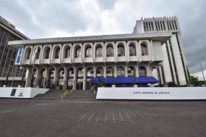 La semana en Tribunales: De lograr la devolución de un edificio a defender a María Fernanda Bonilla