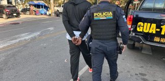 Recapturan a "Negro Gamboa", buscado por robo de celulares en la zona 7.