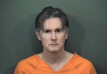 Curt Andersen fue acusado de homicidio tras disparar contra una trabajadora guatemalteca que ingresó por error a su vivienda.
