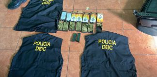 Chalecos con insignias de la Policia. Foto La Hora: PNC.