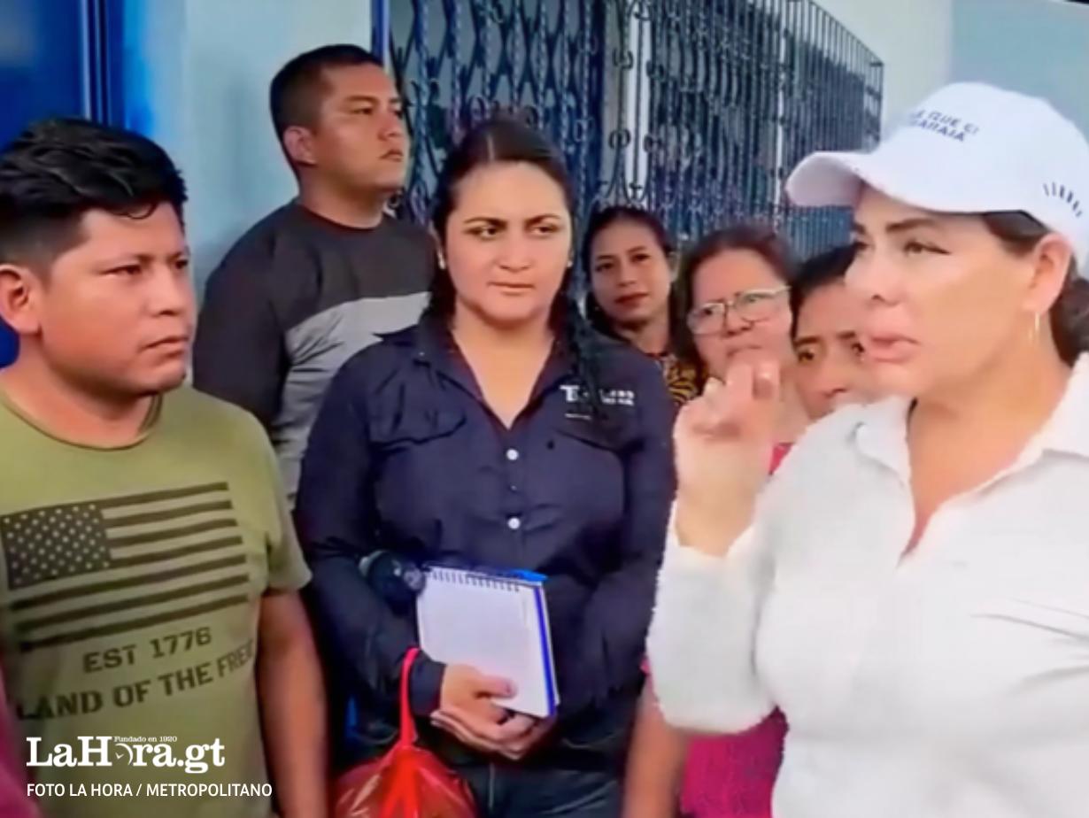 Diputada de Vamos amenaza con Ley de Femicidio a ciudadano que la cuestiona por puente en el Estor