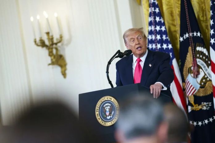 Donald Trump_Aranceles Brasil Donald Trump retiró este jueves los aranceles del 40 % a productos como la carne bovina, vegetales, café y cacao. Foto La Hora: EFE