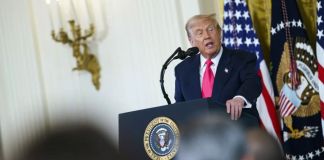 Donald Trump retiró este jueves los aranceles del 40 % a productos como la carne bovina, vegetales, café y cacao. Foto La Hora: EFE