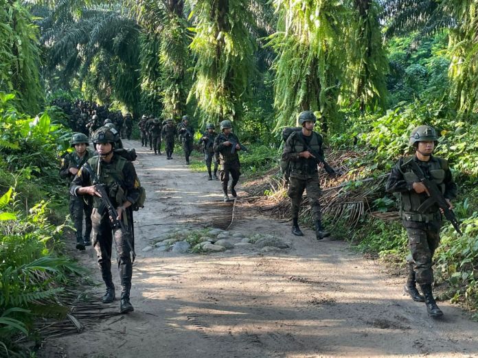Ejercito_Guatemala Los patrullajes de las fuerzas castrenses se hacen a pie y en vehículos especiales. Foto La Hora: Ejército de Guatemala
