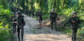 Los patrullajes de las fuerzas castrenses se hacen a pie y en vehículos especiales. Foto La Hora: Ejército de Guatemala