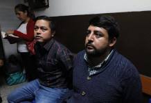 El juez Víctor Cruz ligó a proceso penal a dos estudiantes vinculados al caso Toma Usac y se espera resuelva si guardan o no prisión. Foto La Hora: Daniel Ramírez