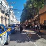 Expatrulleros manifiestan afuera del Congreso, durante el martes donde se espera sea escogido el primer secretario de la Junta Directiva. Foto La Hora: Joel Maldonado