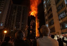 Tragedia en Hong Kong: Ascienden a 55 los fallecidos por incendio y las autoridades siguen buscando desaparecidos Fallecidos por incendio en Hong Kong