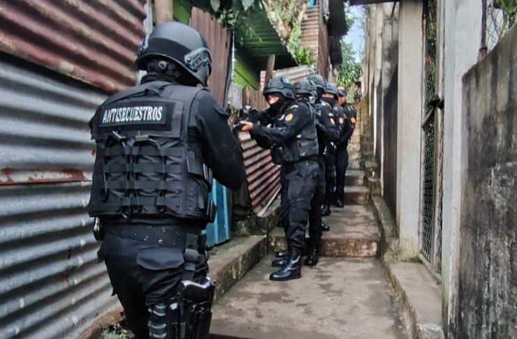 Agentes antisecuestros de la Policía Nacional Civil.