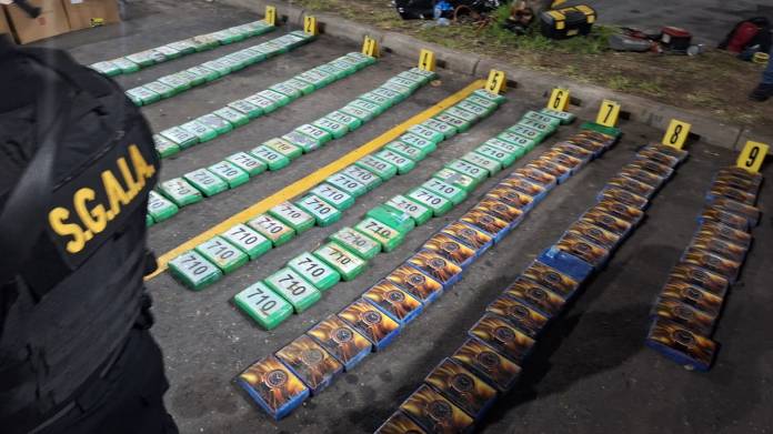 172 paquetes de cocaína incautados por la PNC