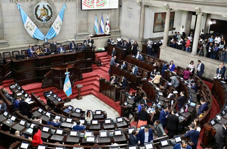 Los diputados deben avalar la convocatoria para cambio de fiscal general, que debe hacerse en mayo próximo. Foto: La Hora