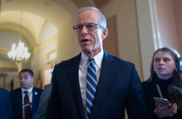 El Senado de Estados Unidos aprobó una iniciativa de ley para reabrir el gobierno. Foto La Hora: AP