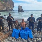 Capturan a guatemalteco en El Salvador. Foto La Hora: Ministerio de Defensa de El Salvador.