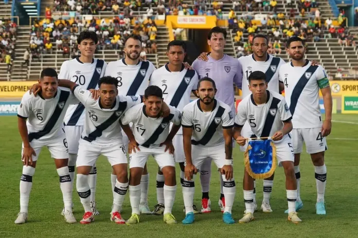 Guatemala-Mundial-2026 Guatemala recibe una sanción monetaria de la FIFA por discriminación en partido contra El Salvador.