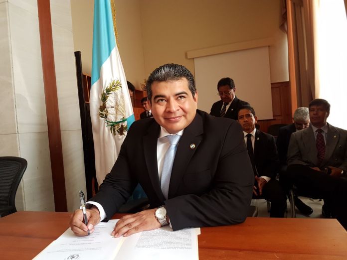 El Supervisor General de Tribunales, Harold Estuardo Ortíz Pérez, cuando asumió el cargo de magistrado en 2017. Foto La Hora: Organismo Judicial.