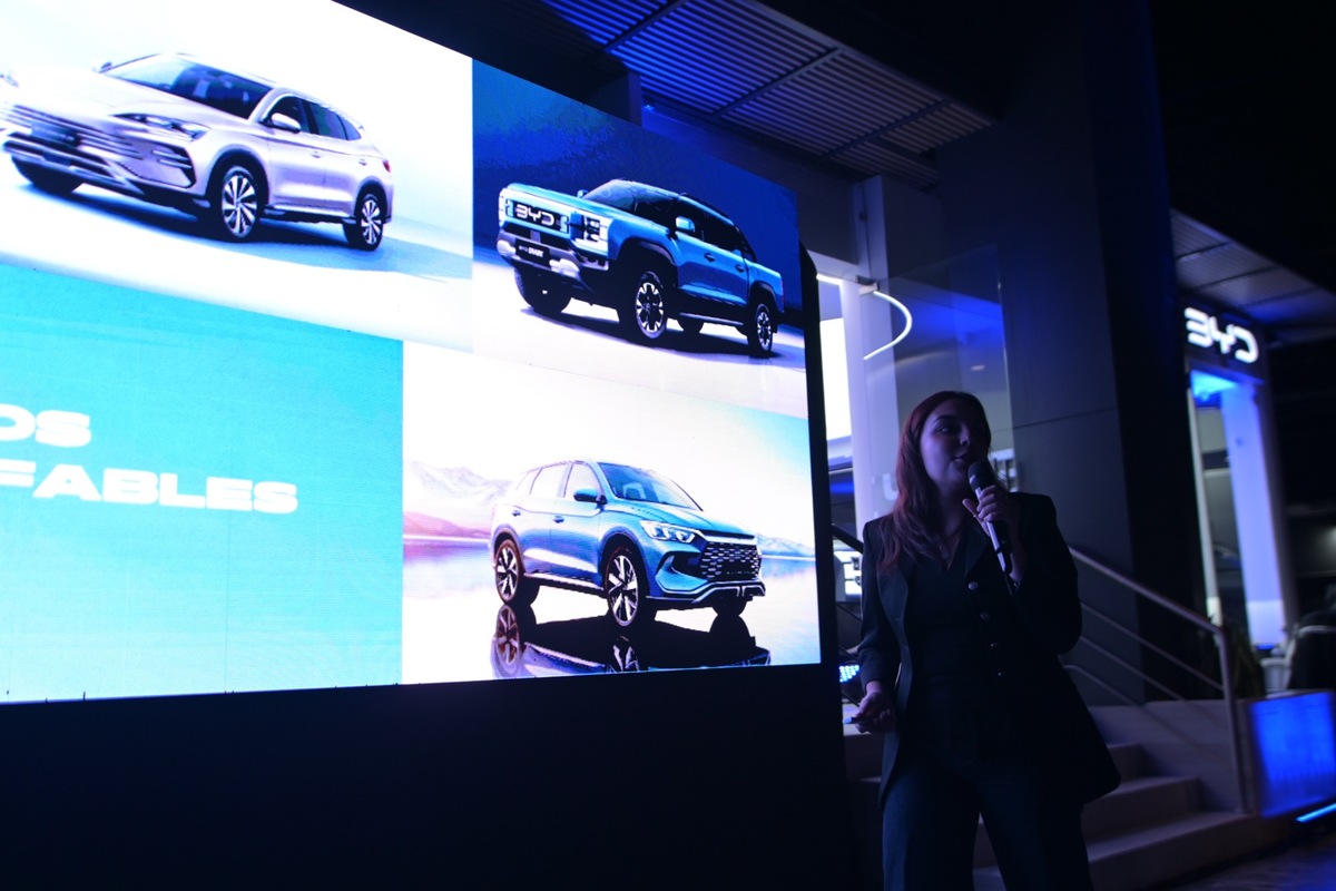 Inauguración de sala de ventas de BTD en Décima Plaza, Foto: La Hora/ Fabricio Alonzo.