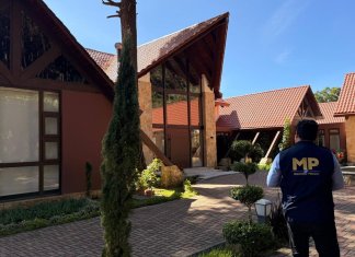 Imágenes de la mansión en una extensa finca vinculada a Giammattei, declarada en Q50 mil