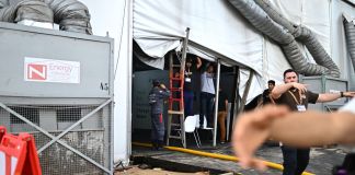 Las llamas se desataron en un punto de la llamada 'Zona Azul', administrada y controlada por las Naciones Unidas. Foto La Hora: EFE