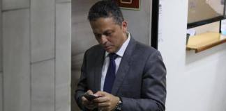 El gerente general de Fedecocagua, John Henry León, se puso a dispocisión del Juzgado Segundo Penal dentro del caso Asodefir. Foto La Hora: Daniel Ramírez