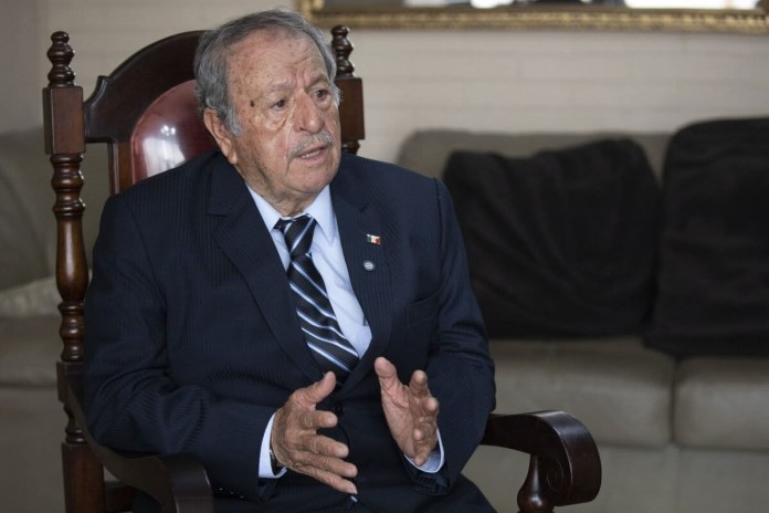 Desconocidos dieron muerte al exdiputado constituyente Juan Alberto Salguero Cambara en un ataque armado registrado en la zona 7. Foto La Hora: AGN