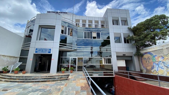 El Centro de Justicia Delitos de Femicidio y Violencia Contra la Mujer, ubicado en la diagonal 6 de la zona 10 capitalina. Foto La Hora: Diego España.