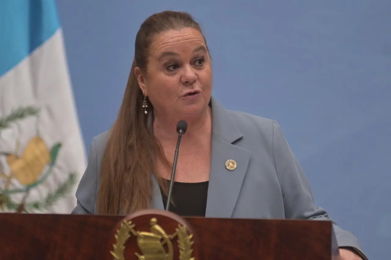 Mineduc habilitará 500 centros educativos de secundaria en el país, «después de primaria se topan con una pared»