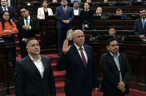 Orlando Blanco, de VOS, asume la primera secretaría del Congreso para finalizar 2025