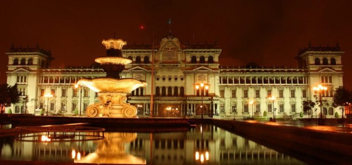 Palacio Una nueva edición de la “Noche de Leyendas” llega a el Palacio Nacional de la Cultura.